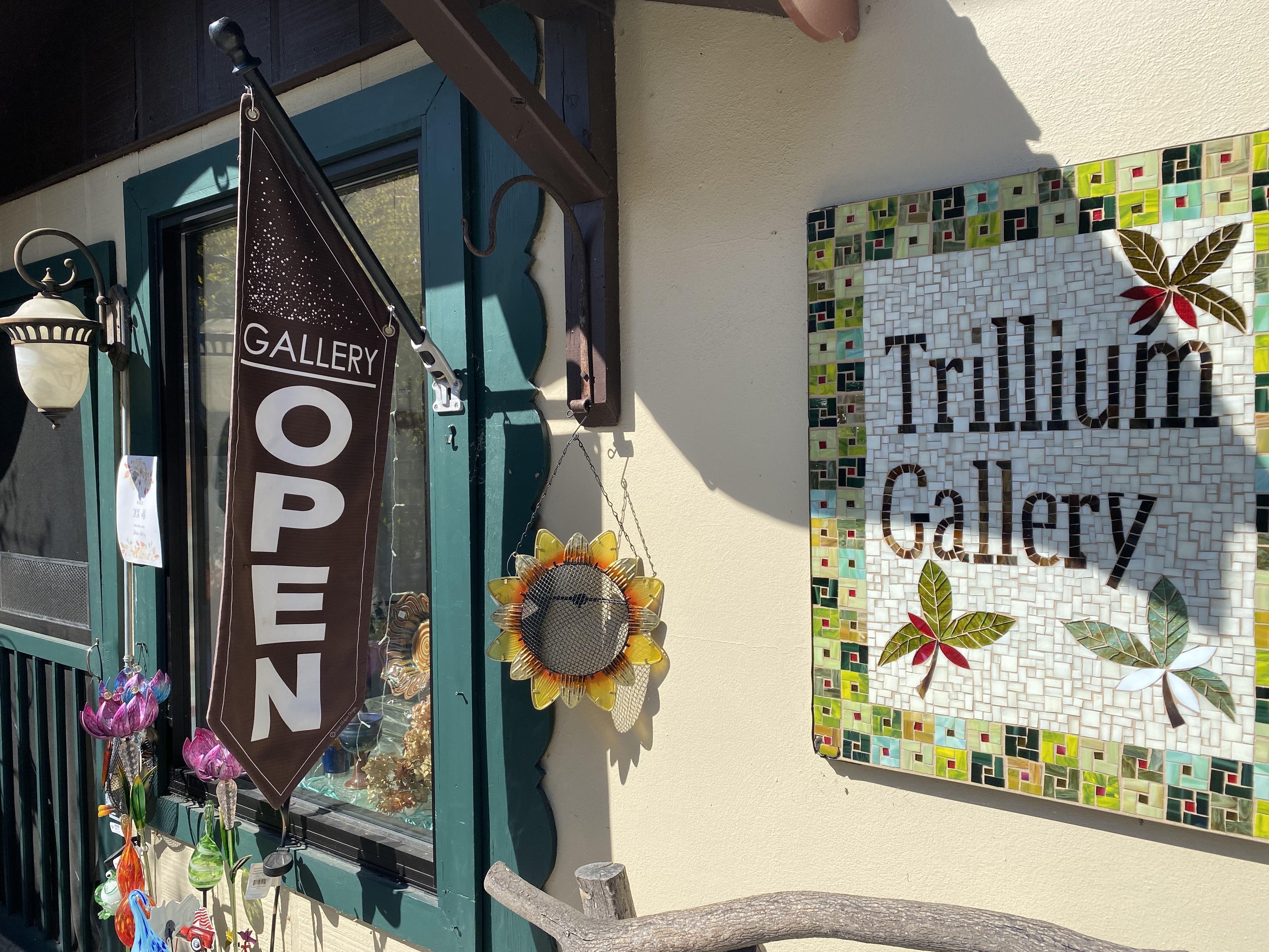 Store front of trillium gallery in little Switzerland nc